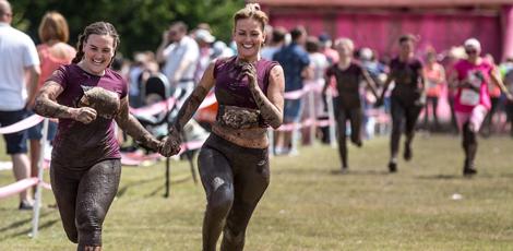 Women at a Pretty Muddy event